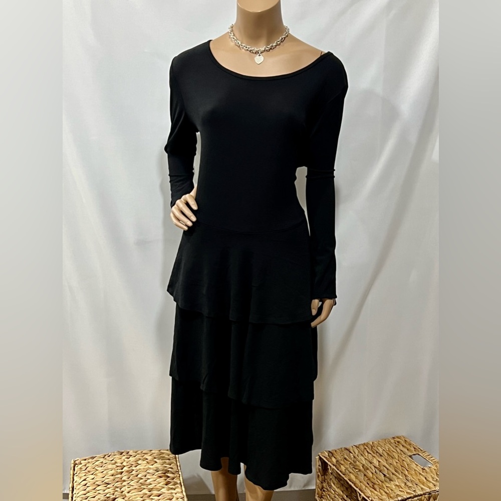 Stunning classic black layered dress 👗🛍️💕✨